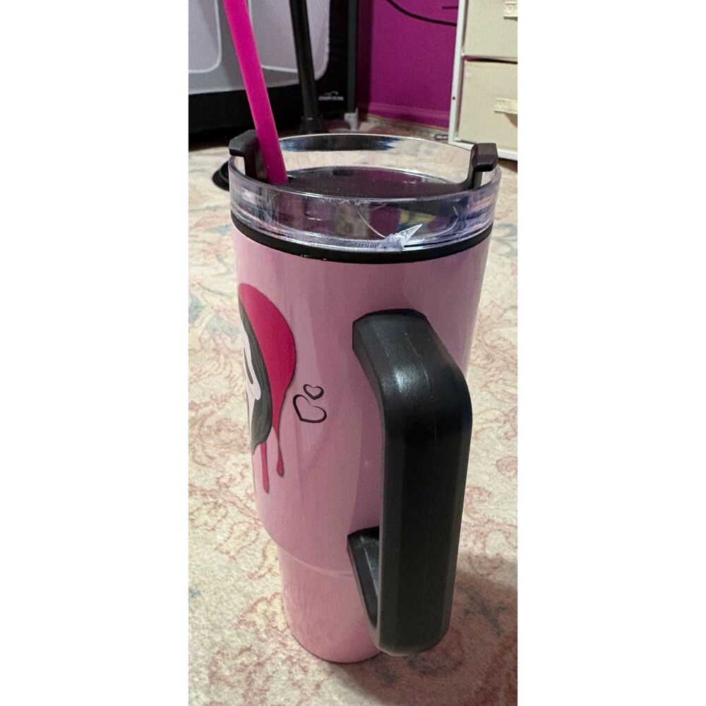 Ghost Face Tumbler with Handle and Straw. LITTLE CRACK ON LED COMPLETELY USEABLE
